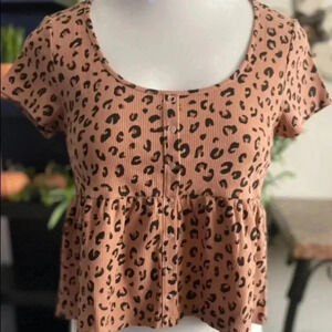 🆕Pink Rose Leopard Print Babydoll Style Top L🆕